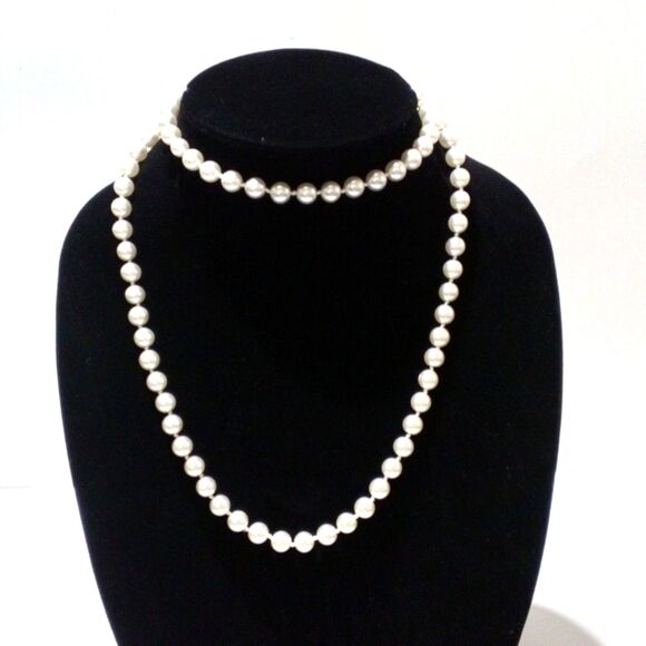 Vintage Classic Hand Knotted White Faux Glass Pearl Necklace 34" - Picture 2 of 7